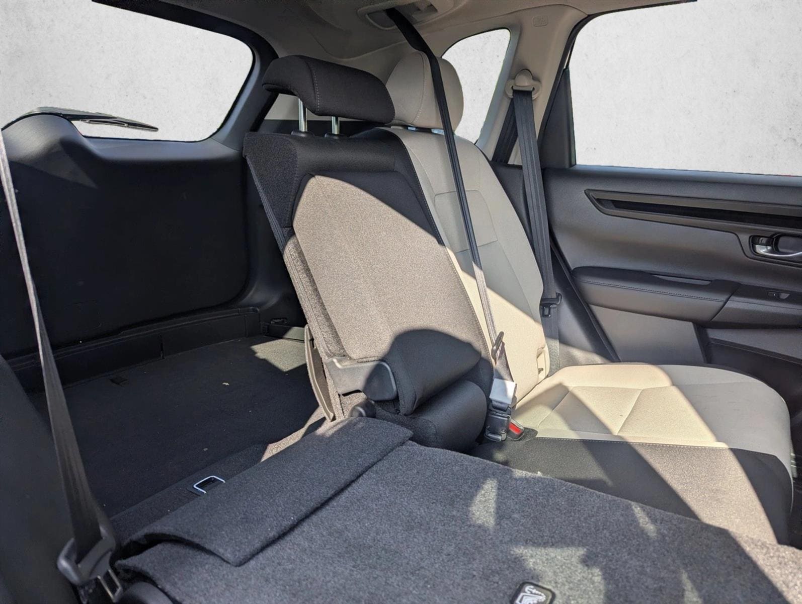 2025 Honda CR-V EX - Photo 28