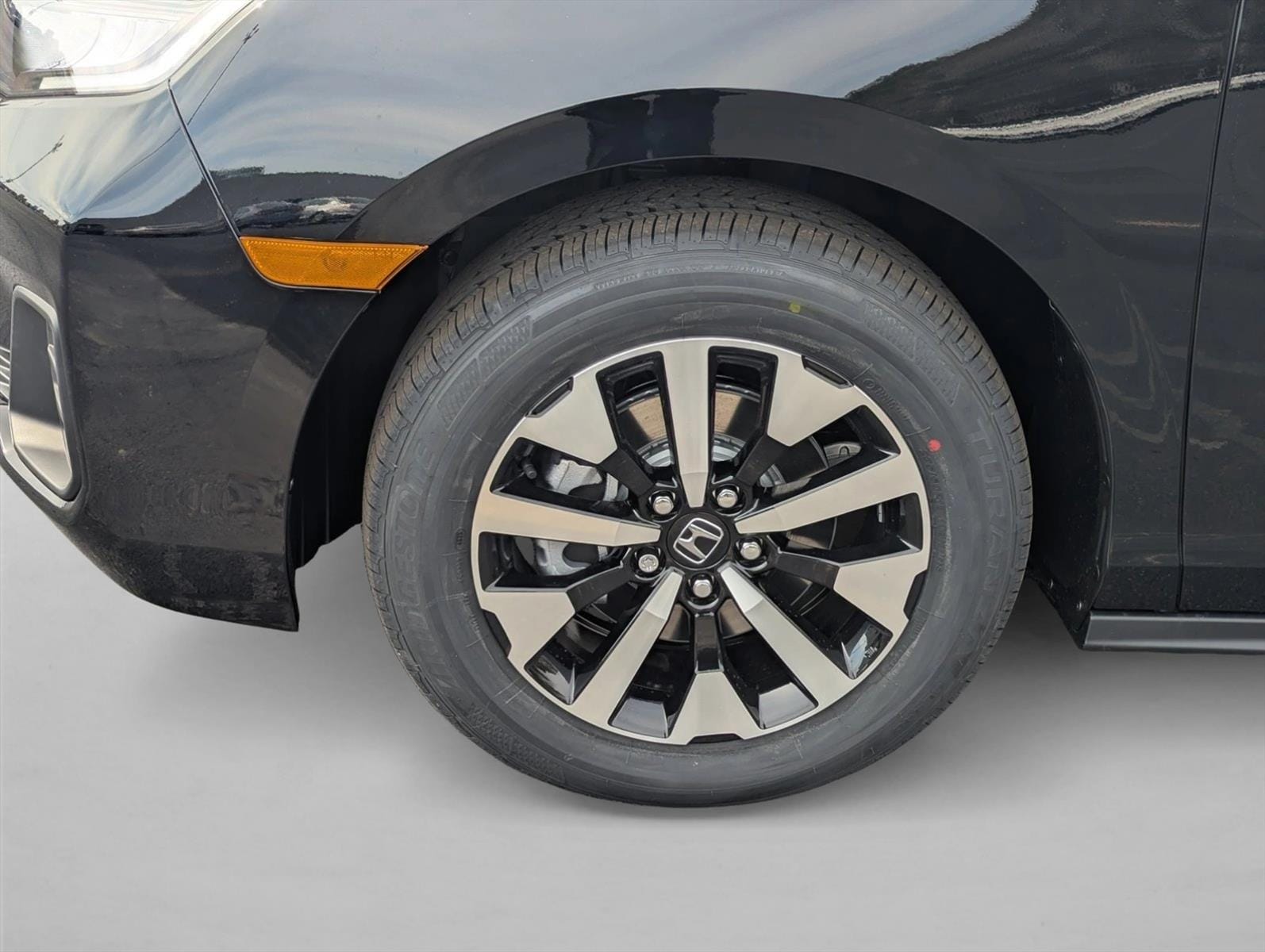 2026 Honda Odyssey EX-L - Photo 10