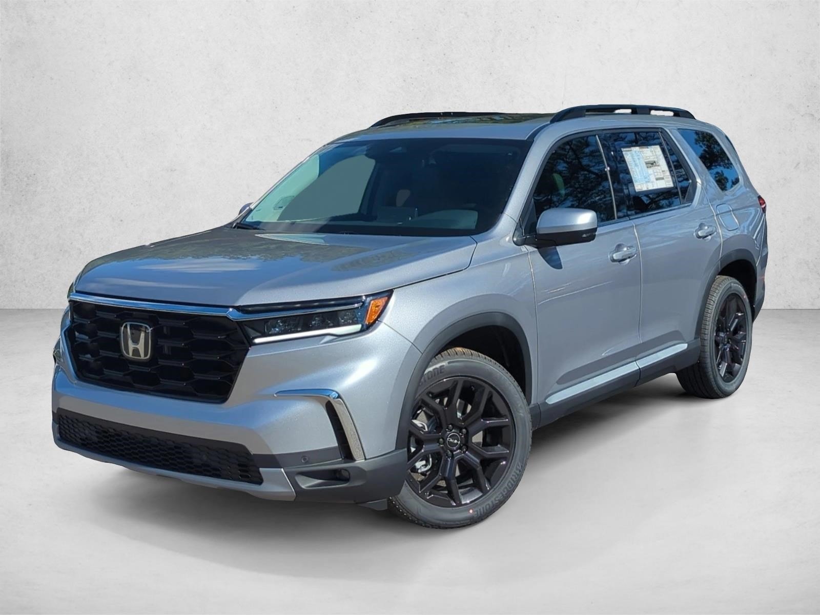 2025 Honda Pilot Touring's photo