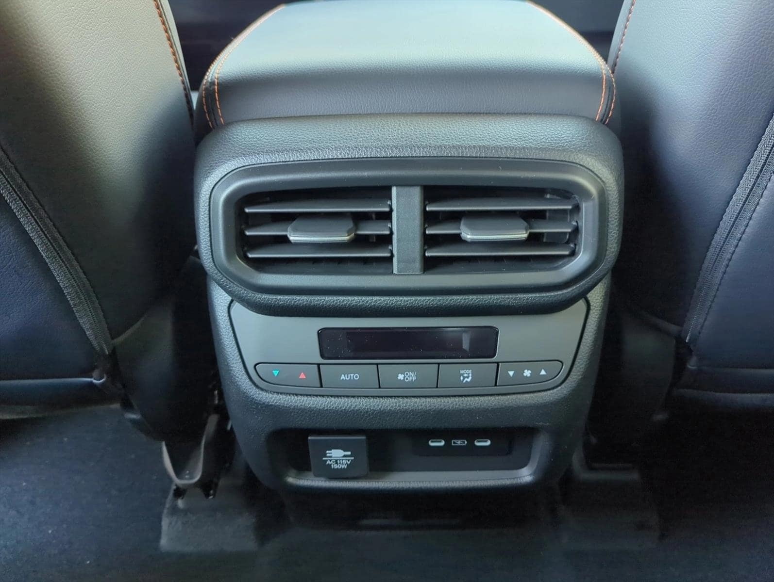 2025 Honda Pilot TrailSport - Photo 17