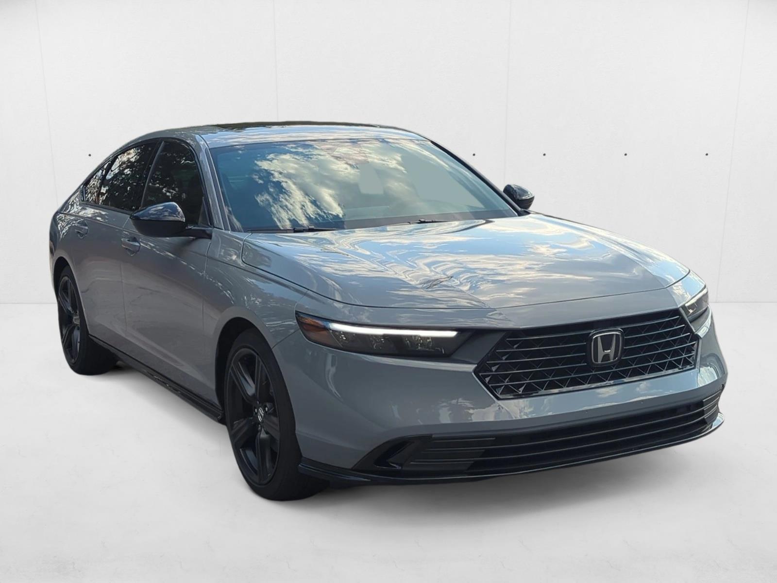 2025 Honda Accord Hybrid Sport-L photo 3