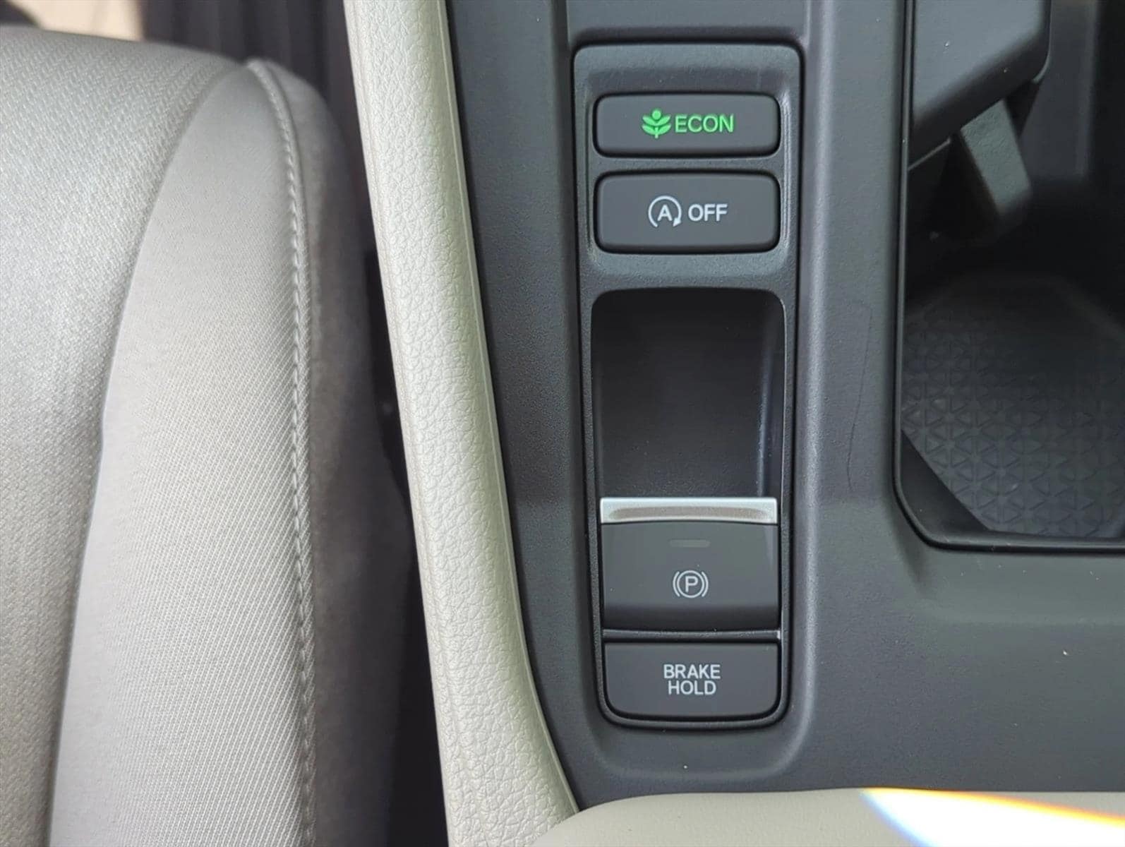 2025 Honda Accord SE - Photo 16