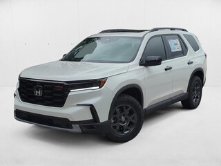 2025 Honda Pilot TrailSport SUV
