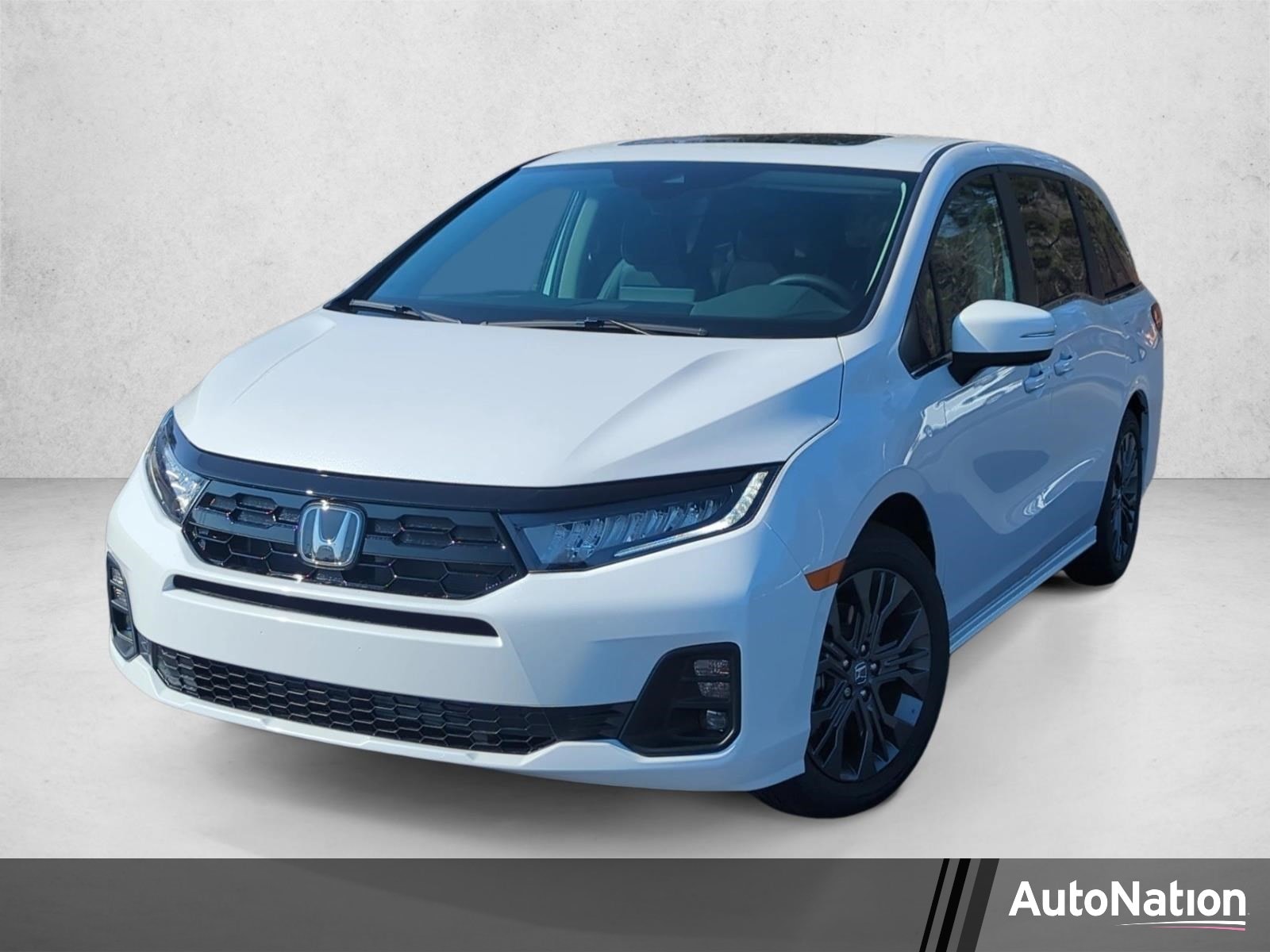 2026 Honda Odyssey Touring's photo