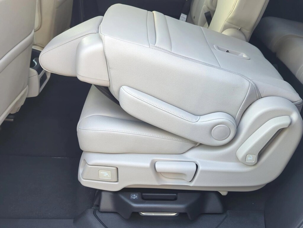 New 2026 Honda Odyssey EX-L Van Passenger