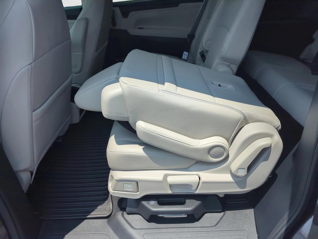 New 2026 Honda Odyssey EX-L Van Passenger