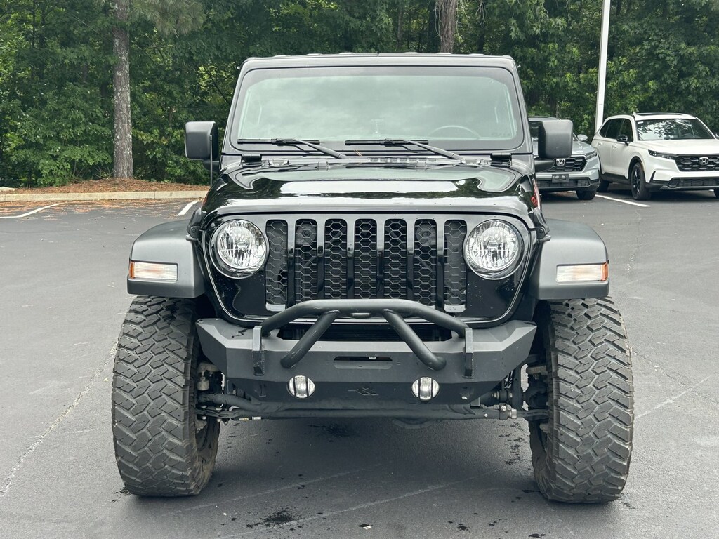 Used 2021 Jeep Gladiator Sport Truck Crew Cab