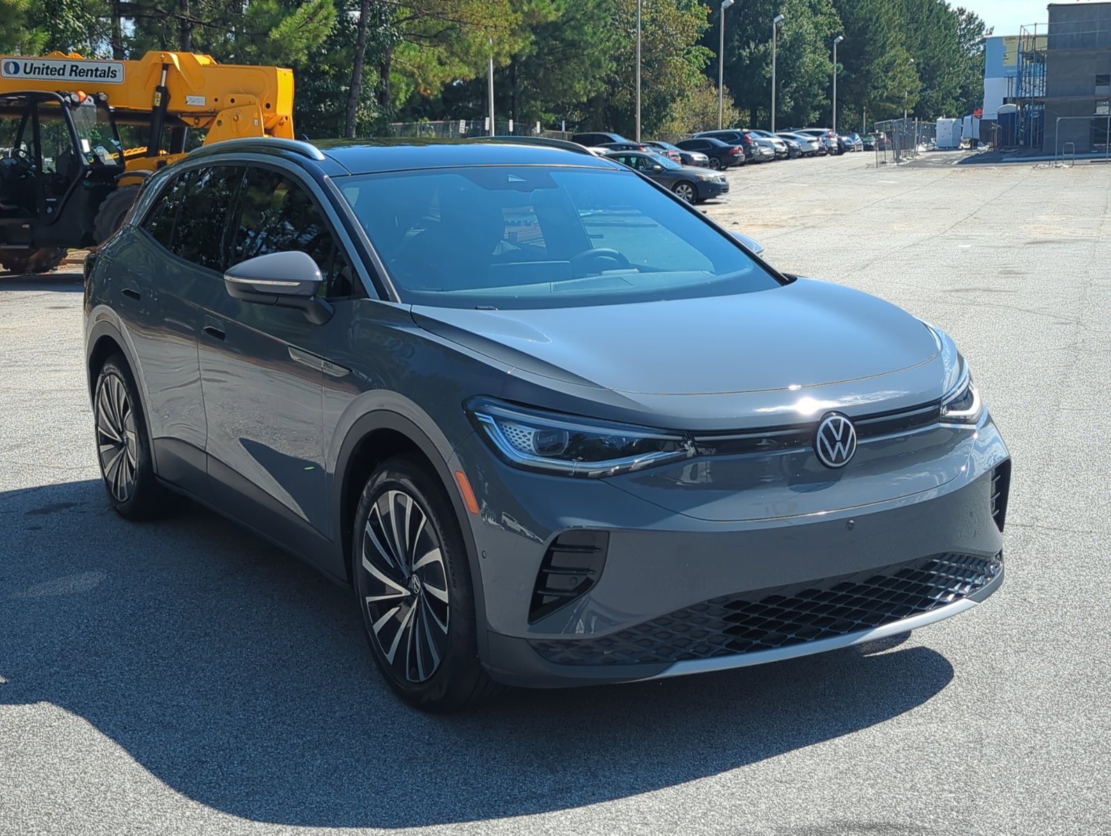 2023 Volkswagen ID.4 Pro Plus photo 2
