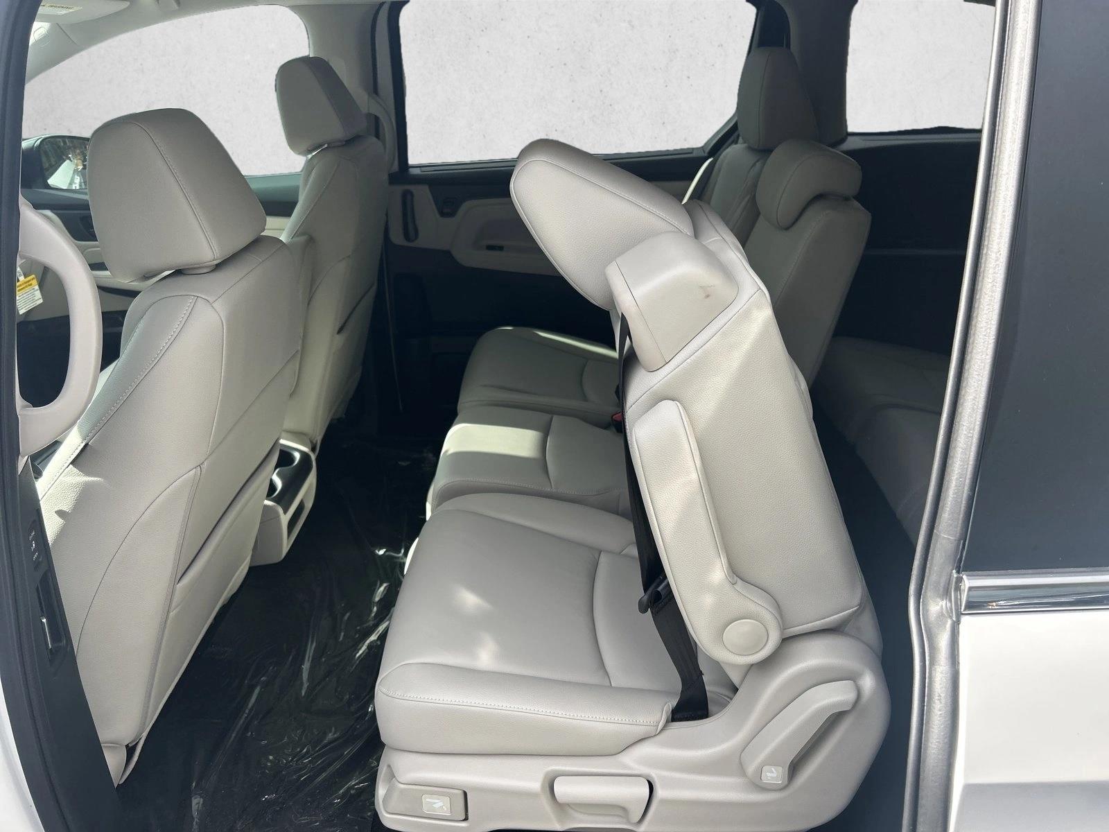 2026 Honda Odyssey EX-L photo 4