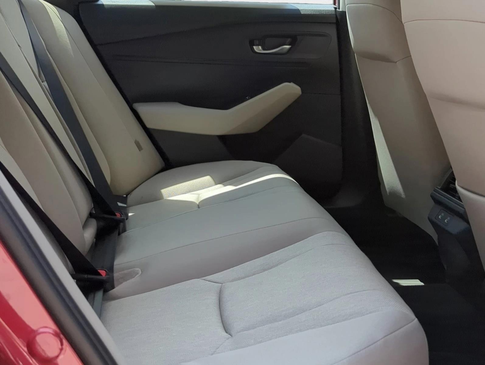 2025 Honda Accord SE - Photo 19