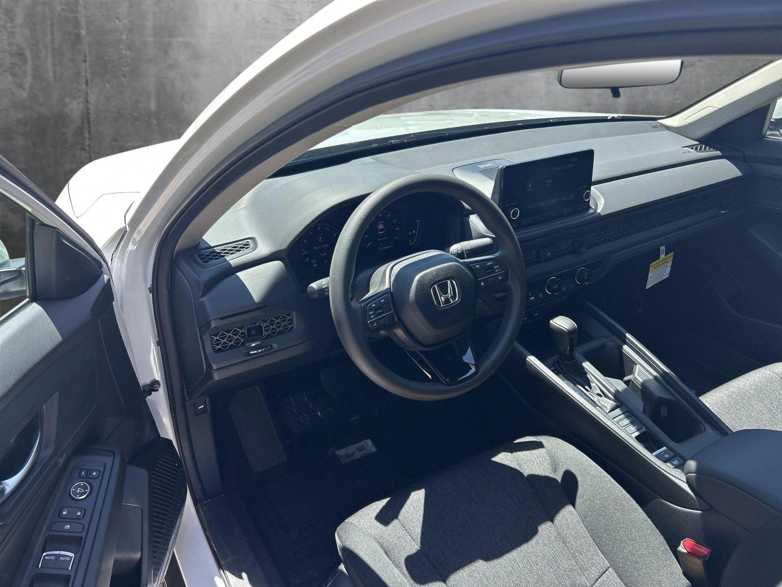 2025 Honda Accord LX photo 3