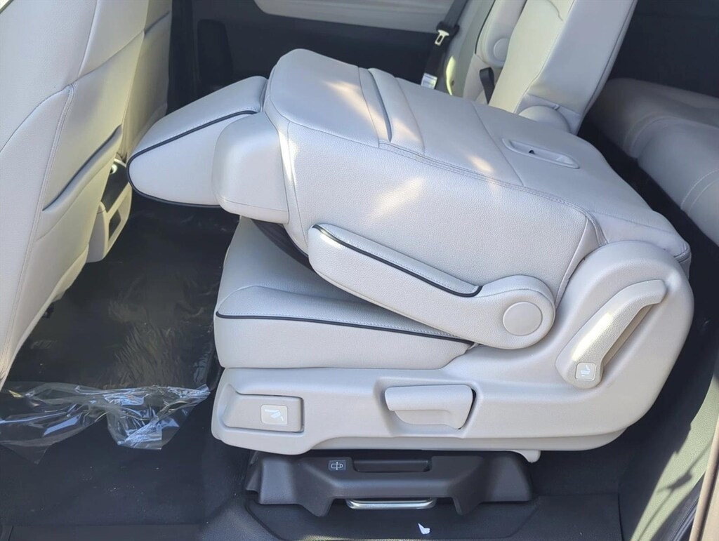 New 2026 Honda Odyssey Touring Van Passenger