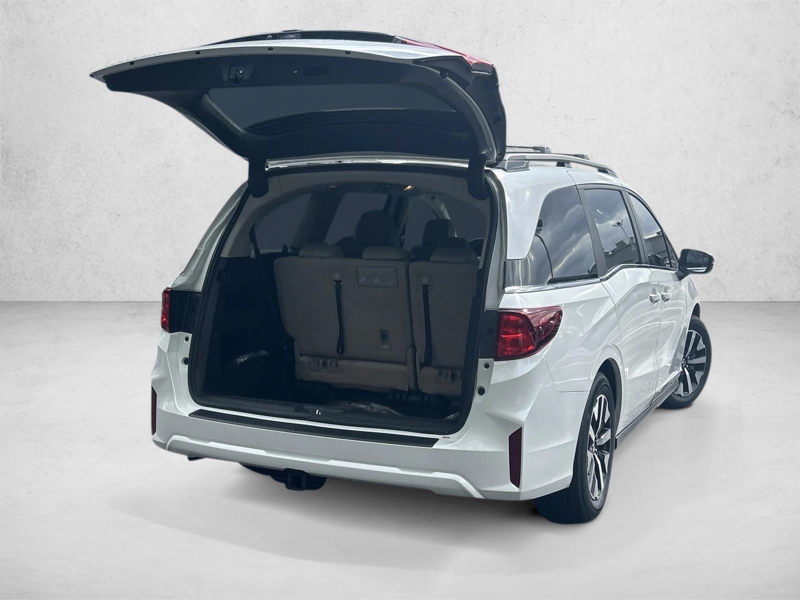 2026 Honda Odyssey EX-L photo 2