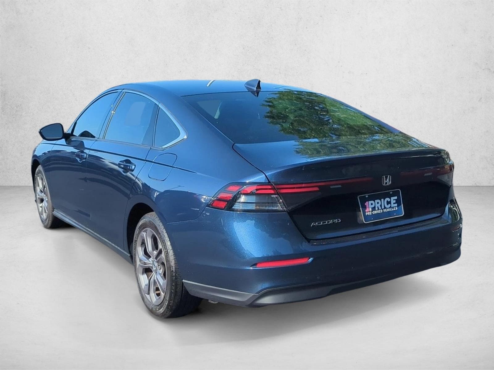 2023 Honda Accord EX - Photo 8
