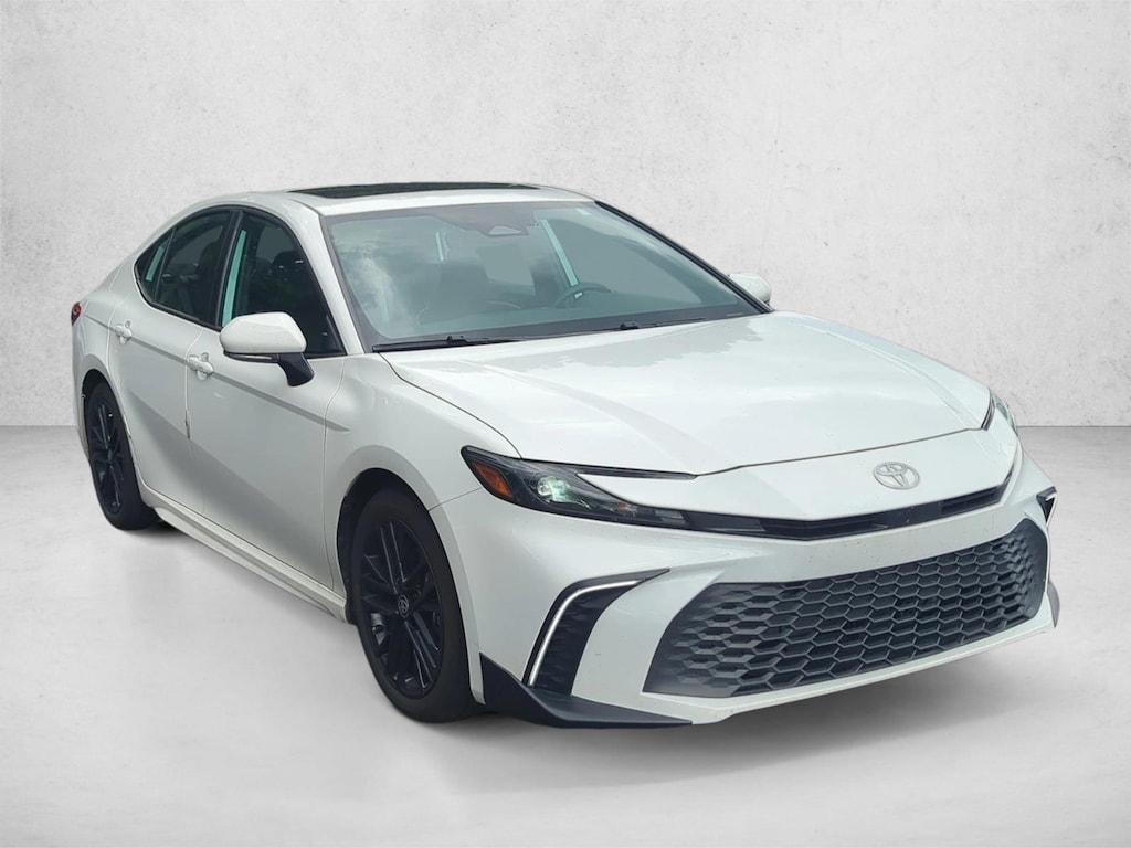 Used 2025 Toyota Camry SE Sedan