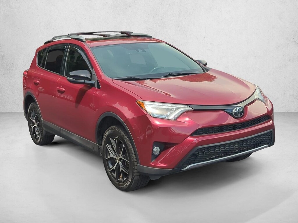 Used 2018 Toyota RAV4 SE SUV