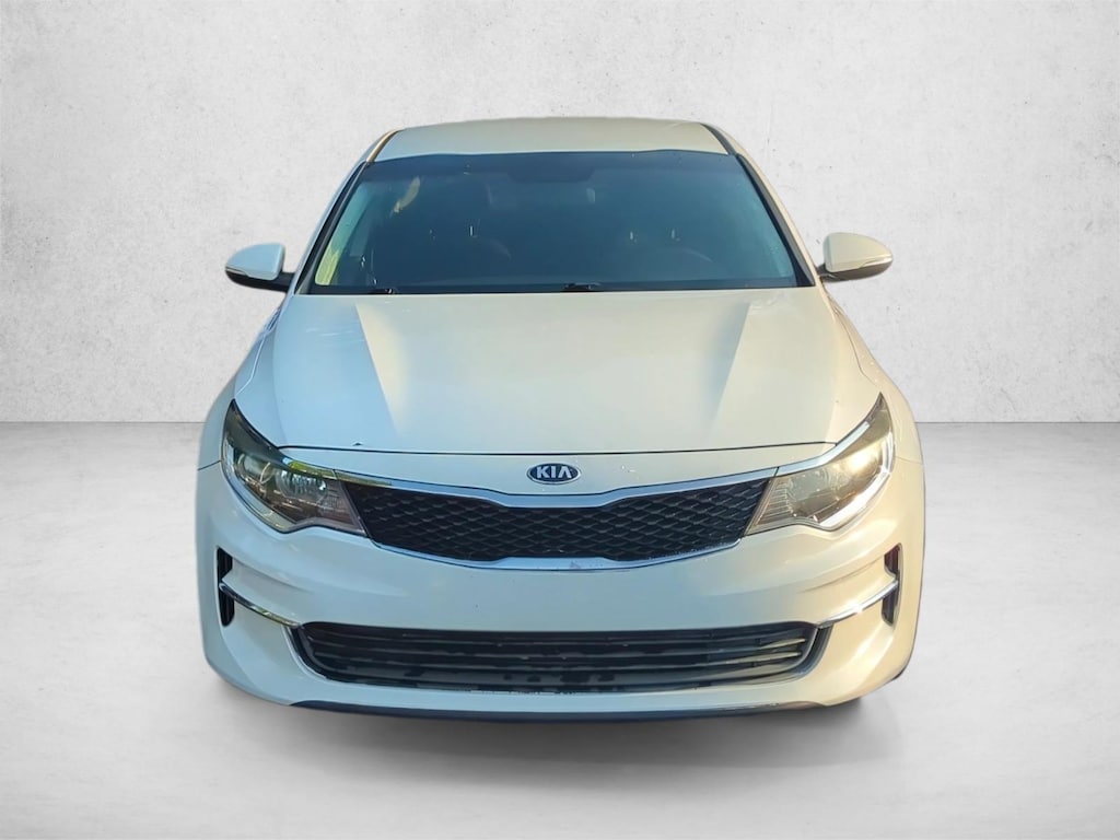 Used 2018 Kia Optima LX Sedan