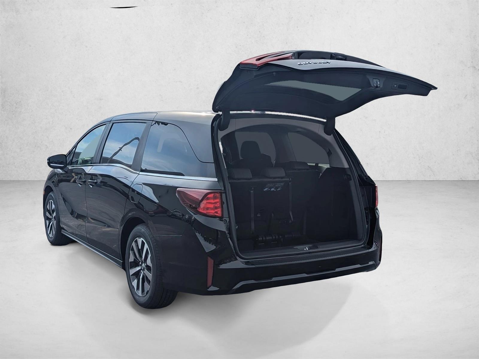 2026 Honda Odyssey EX-L - Photo 9