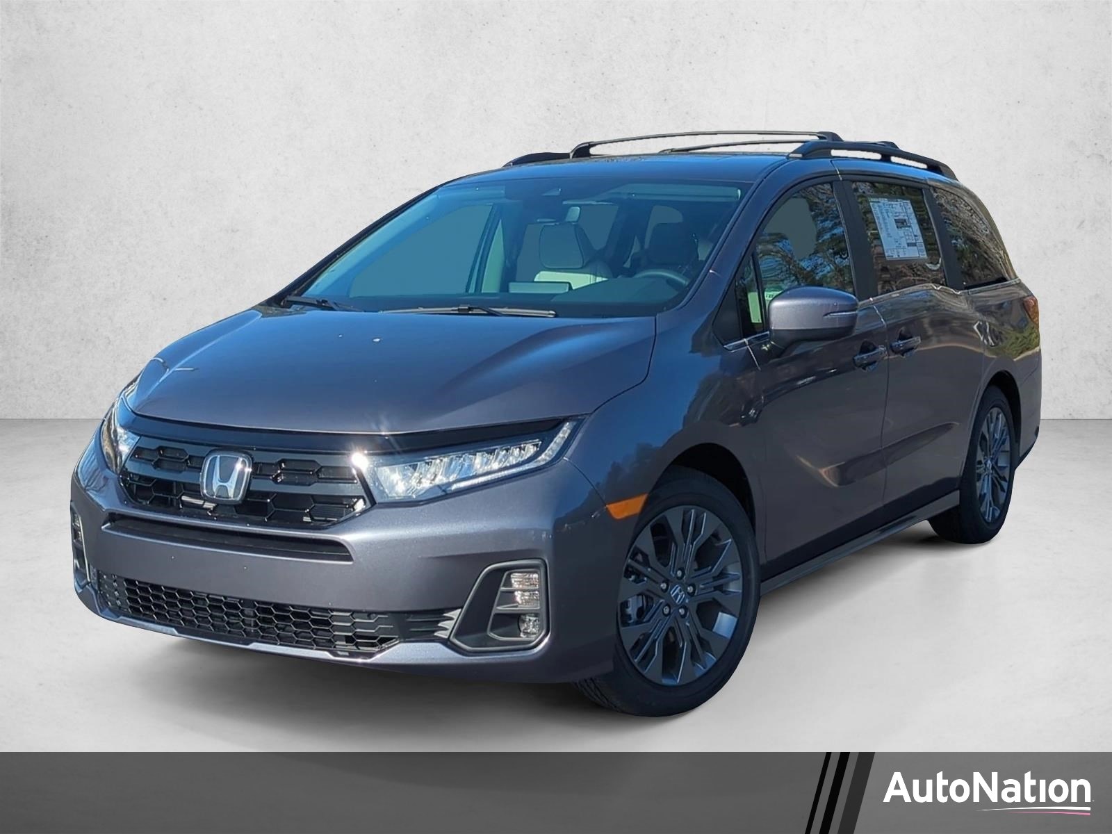 2026 Honda Odyssey Touring's photo