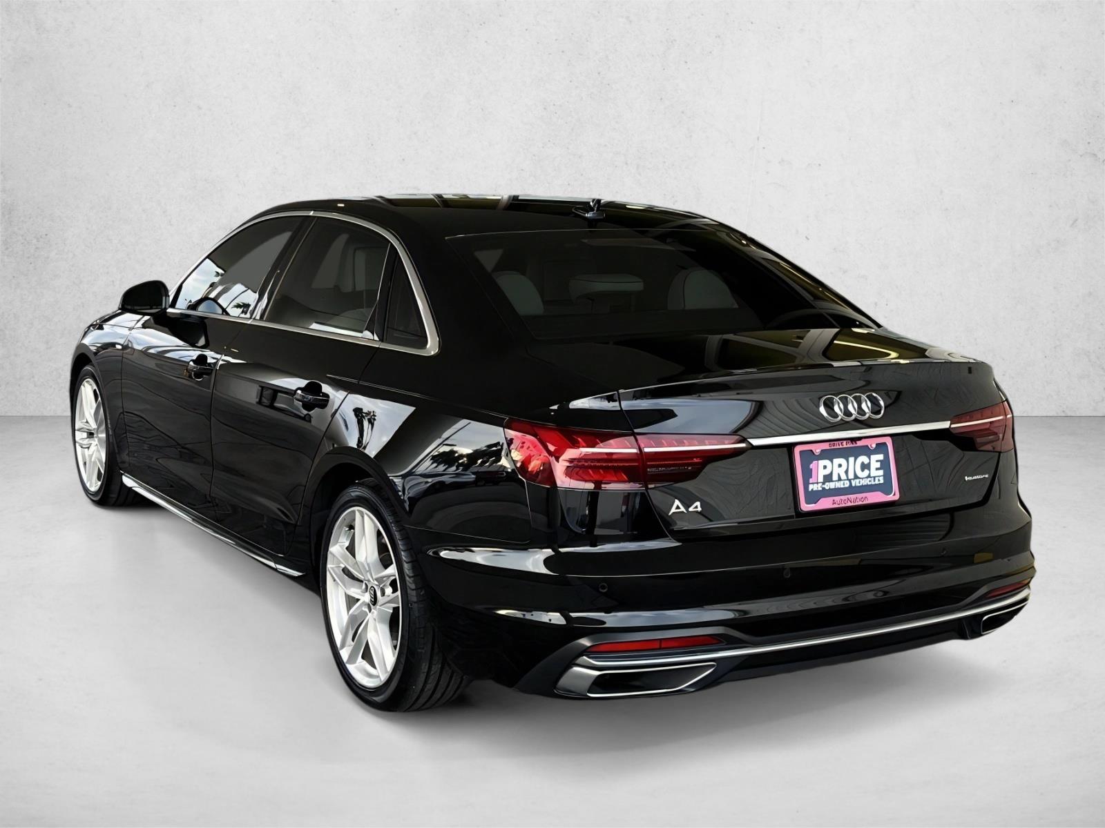 2022 Audi A4 45 S line Premium photo 3