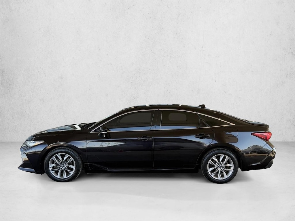 Used 2019 Toyota Avalon XLE Sedan
