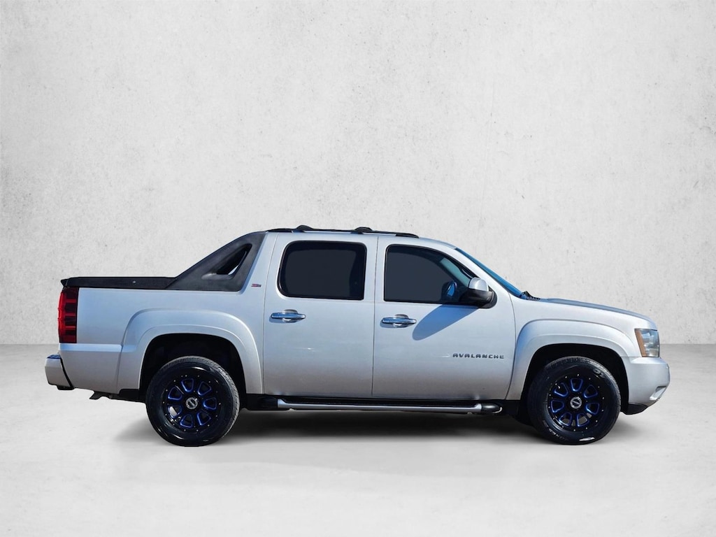 Used 2011 Chevrolet Avalanche LT1 Truck Crew Cab