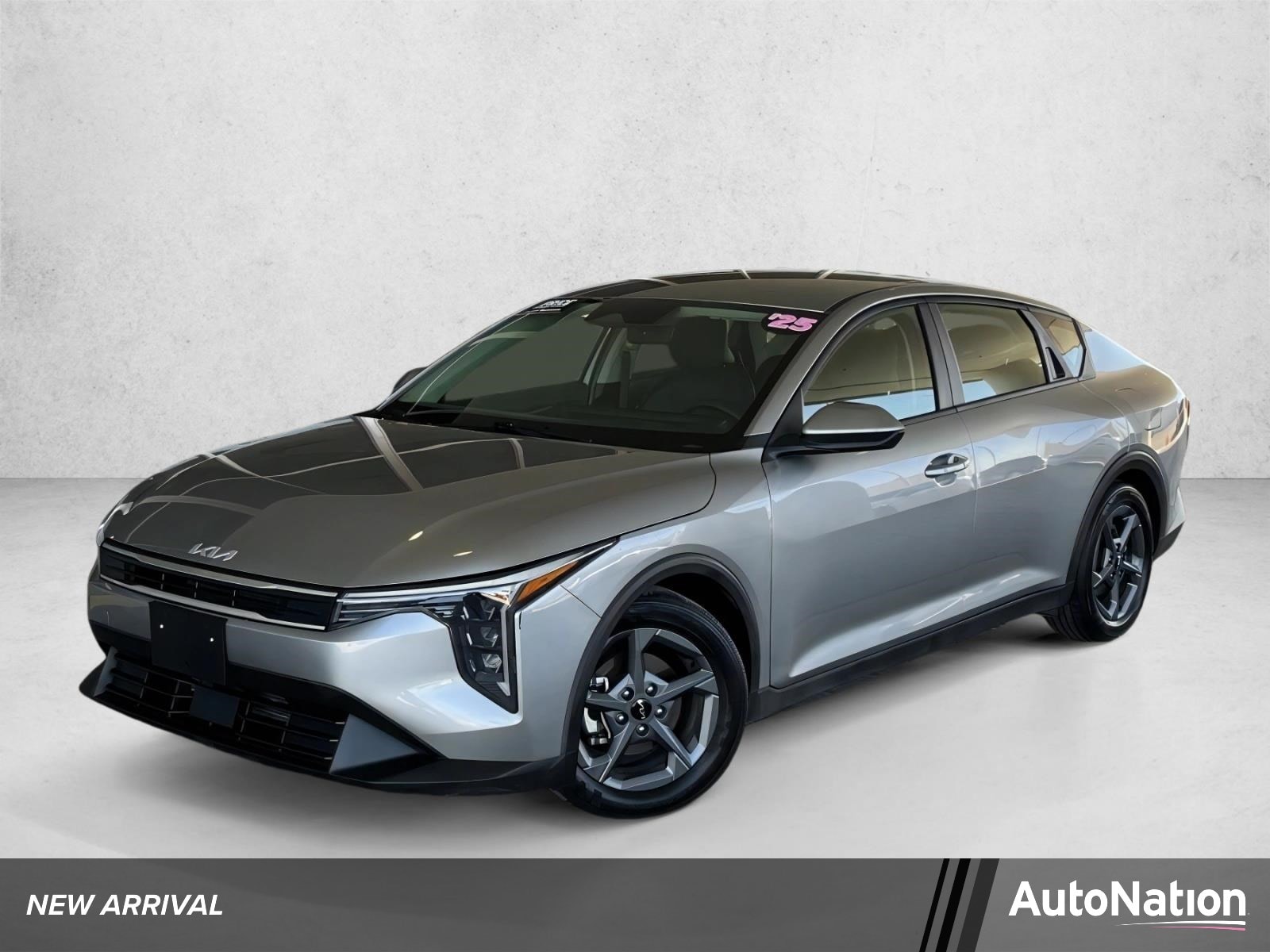 2025 Kia K4 LXS AT's photo