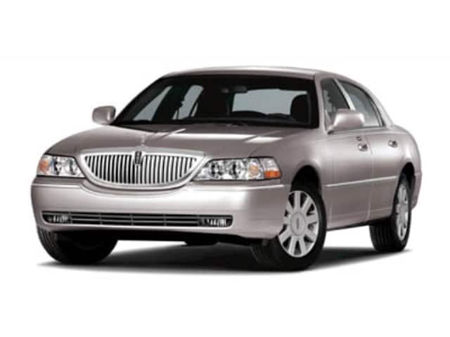 2007 Lincoln Town Car Signature Limited