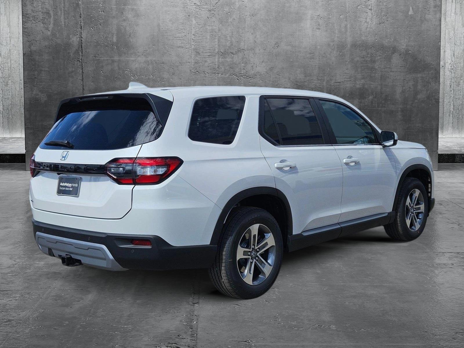 2025 Honda Pilot EX-L photo 2