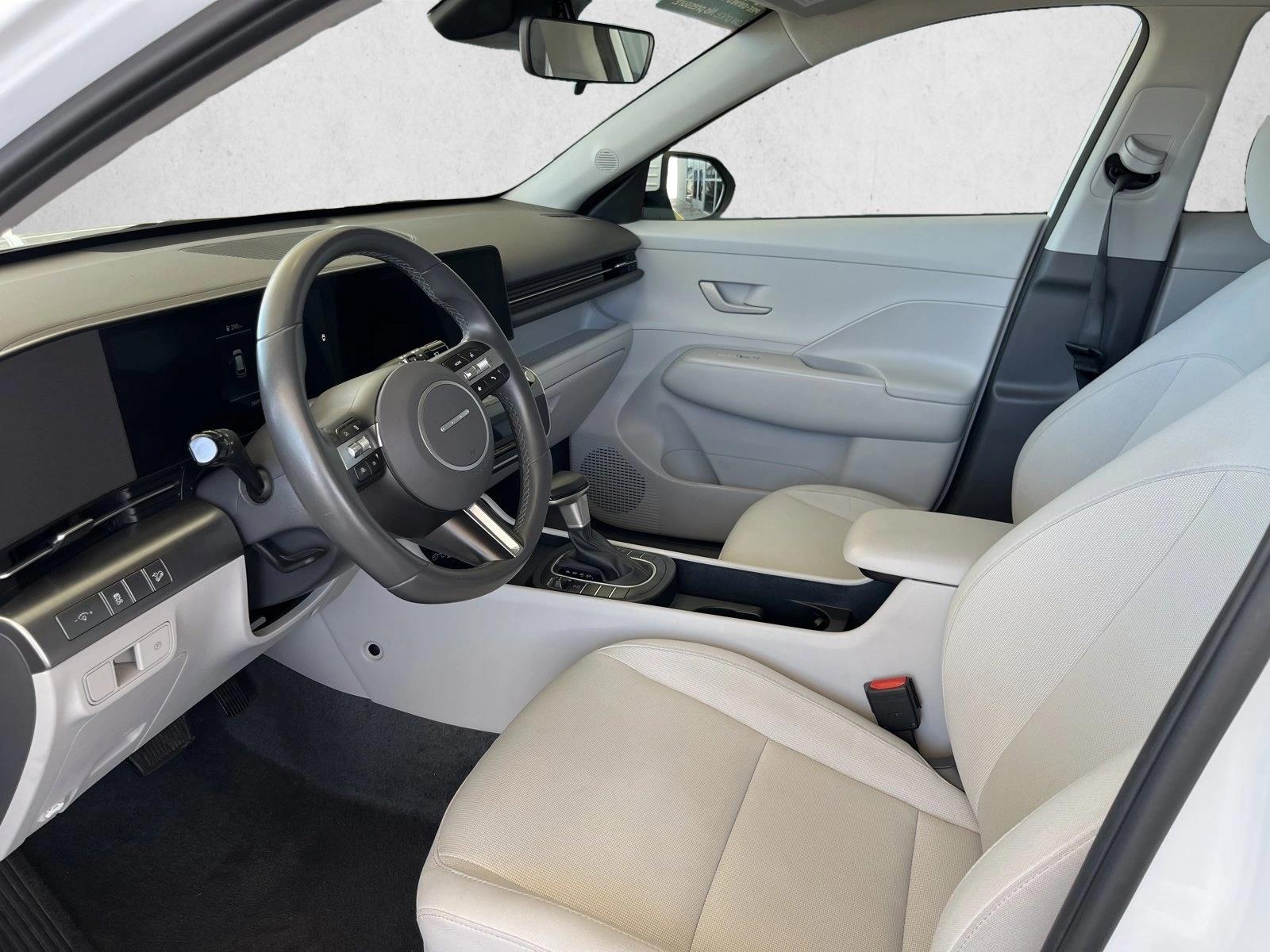 2025 Hyundai Kona SEL - Photo 9
