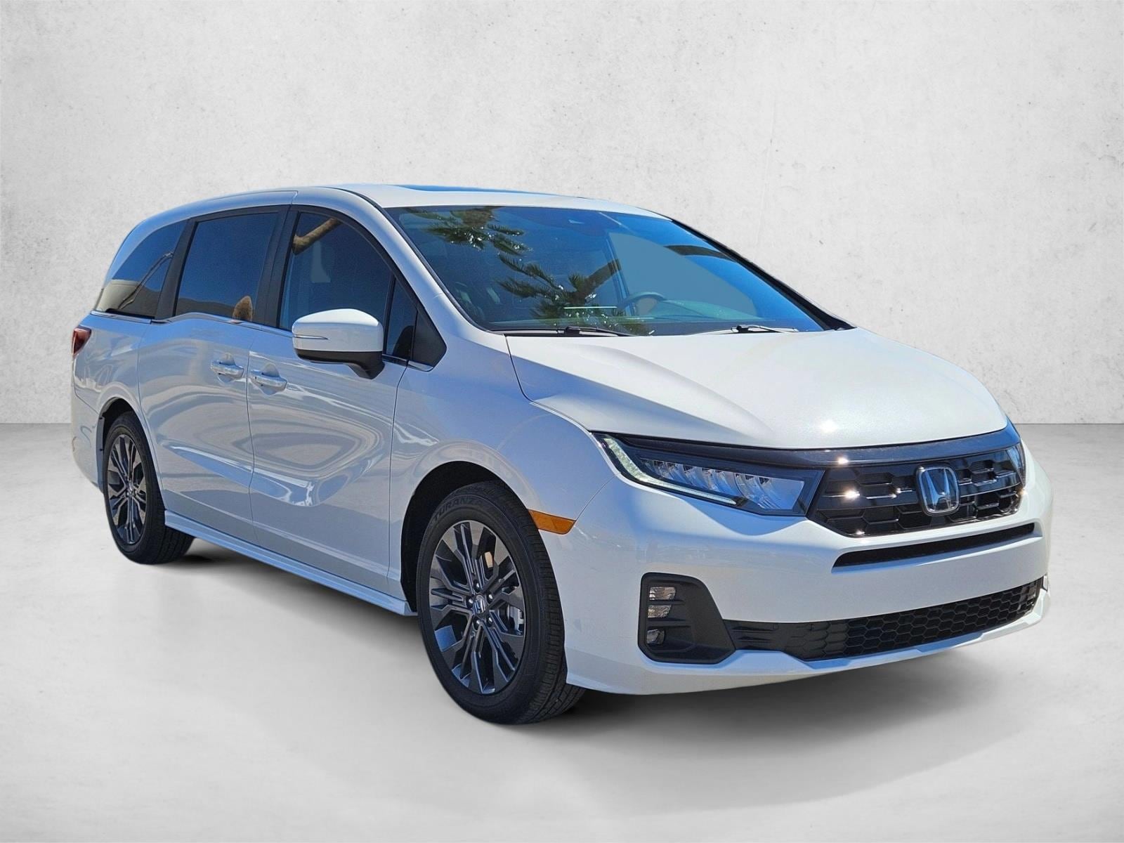 2026 Honda Odyssey Touring - Photo 7