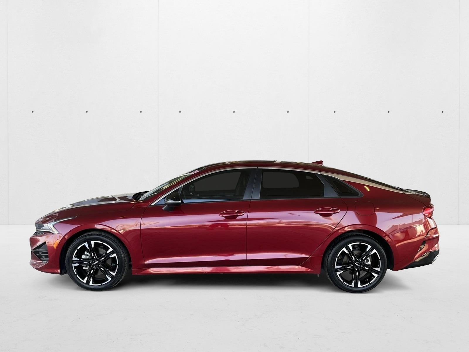2022 Kia K5 GT-Line photo 2