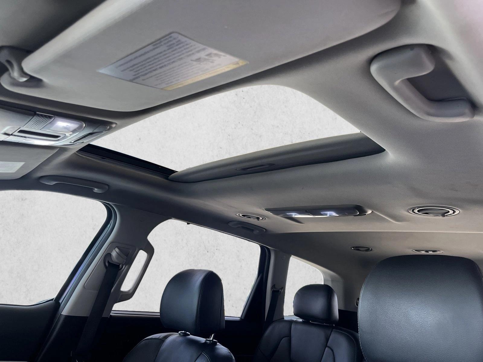 2022 Kia Telluride EX - Photo 13