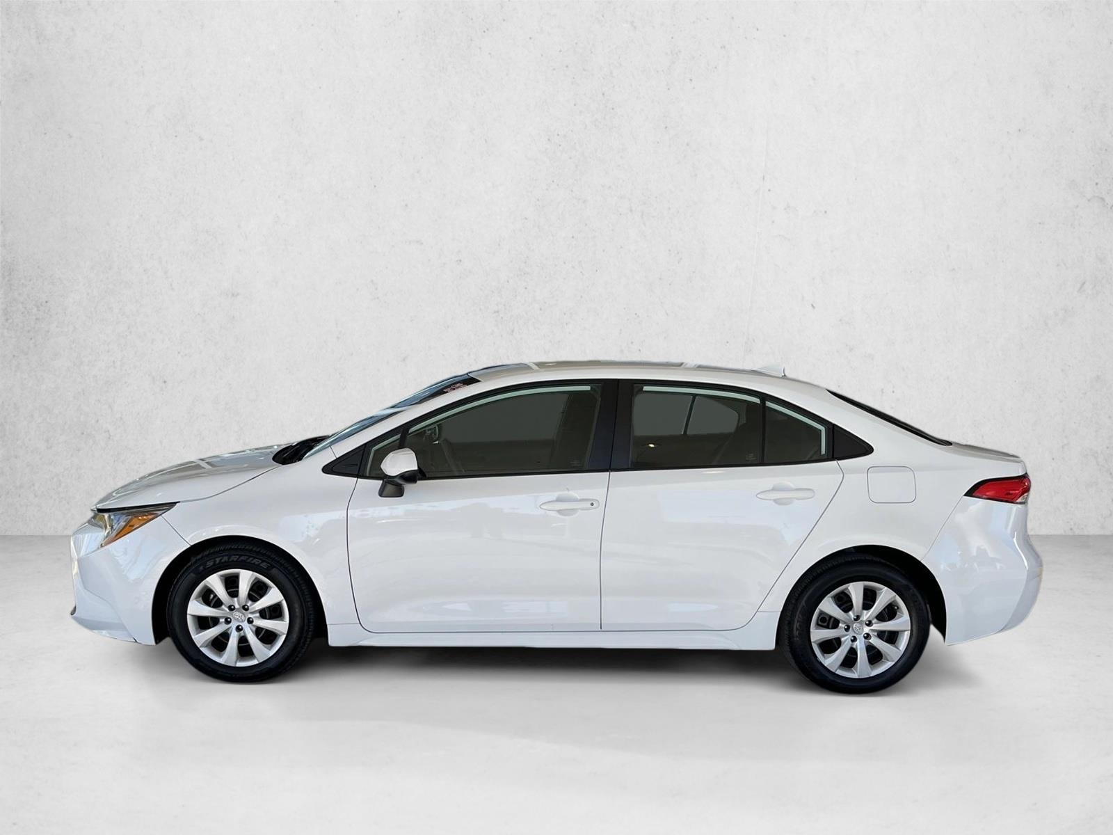 2023 Toyota Corolla LE photo 2