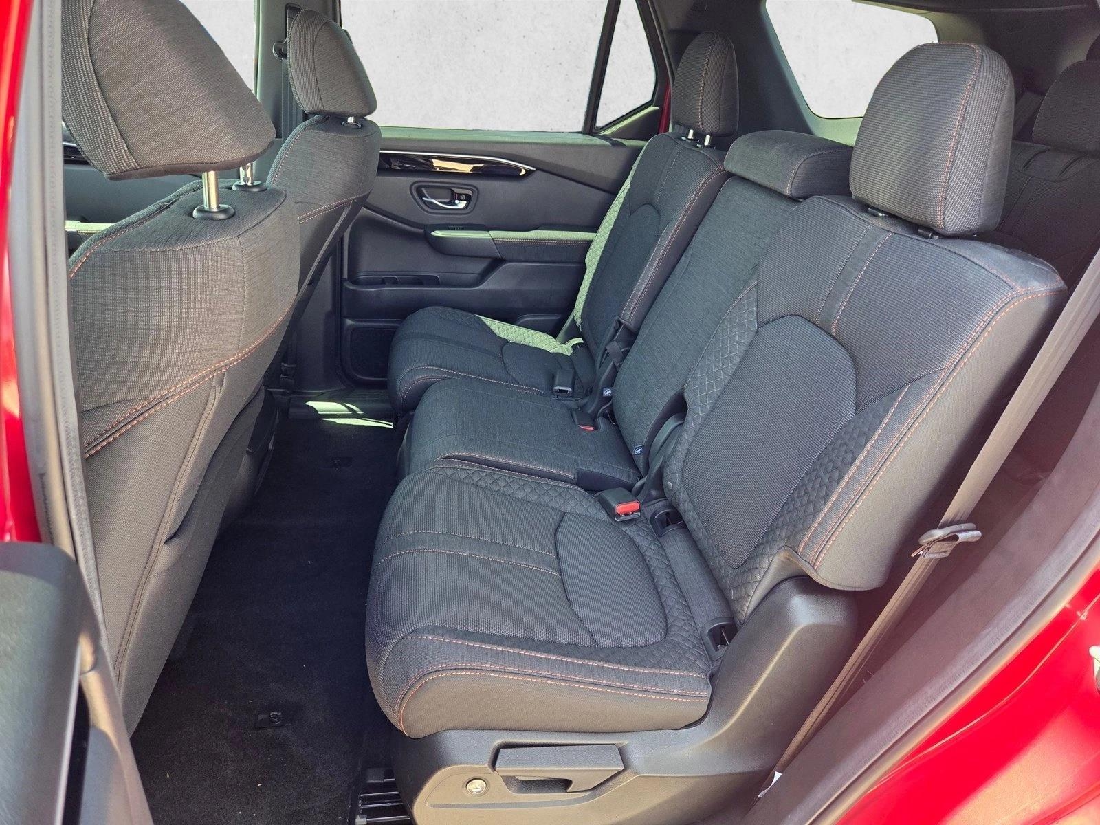 2025 Honda Pilot Sport - Photo 15