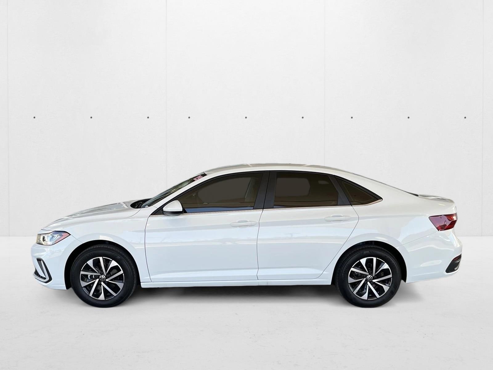 3VW5X7BUXSM082858