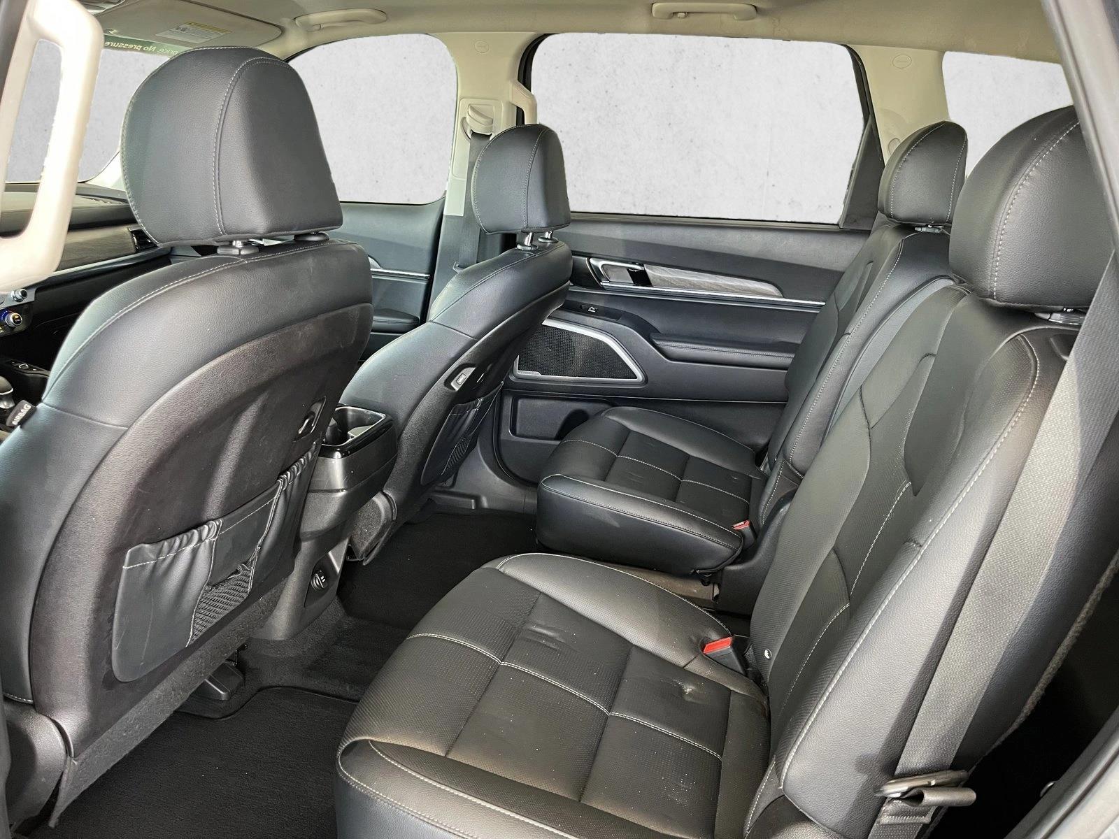 2022 Kia Telluride EX - Photo 10