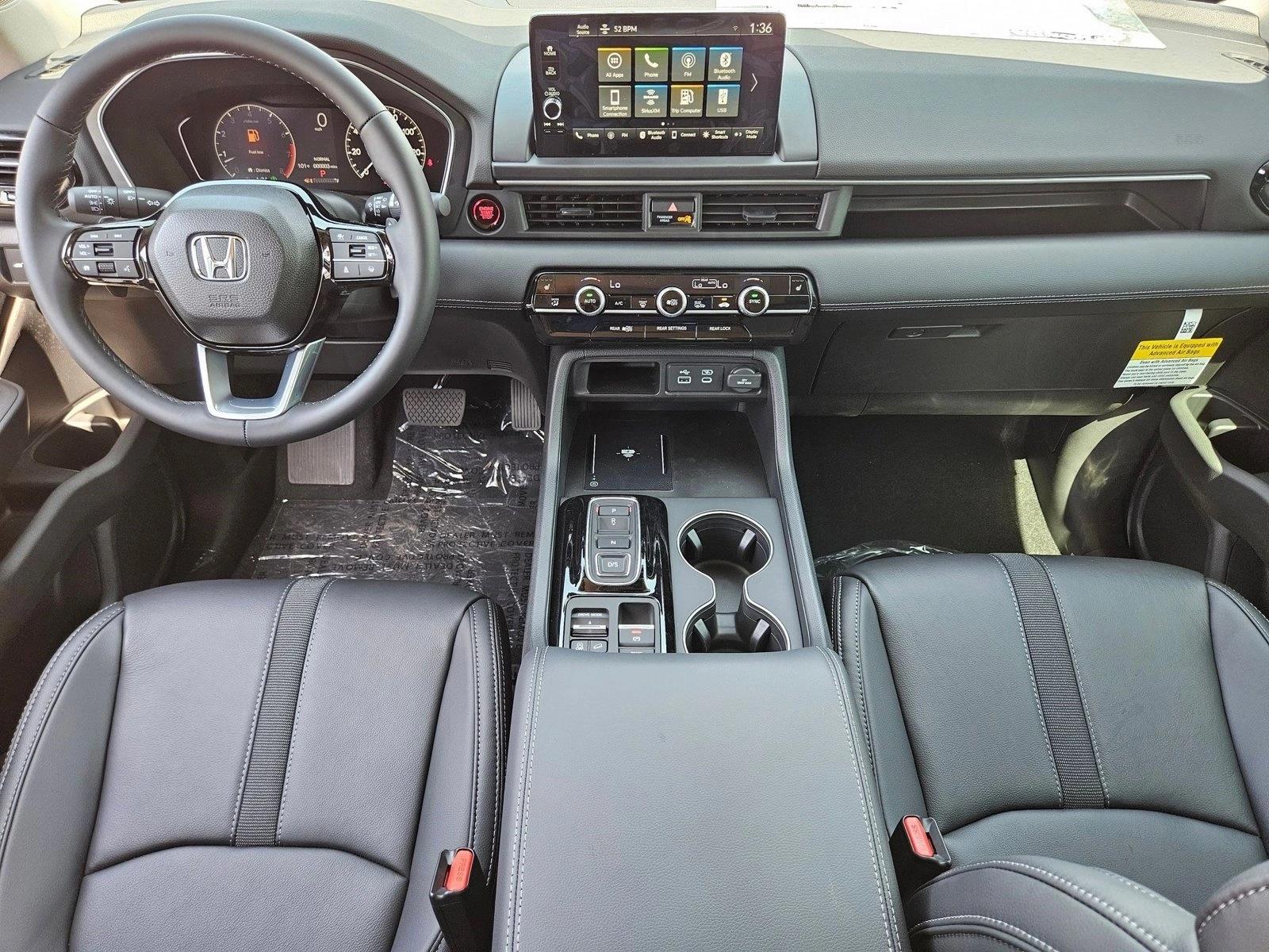 2025 Honda Pilot EX-L - Photo 14