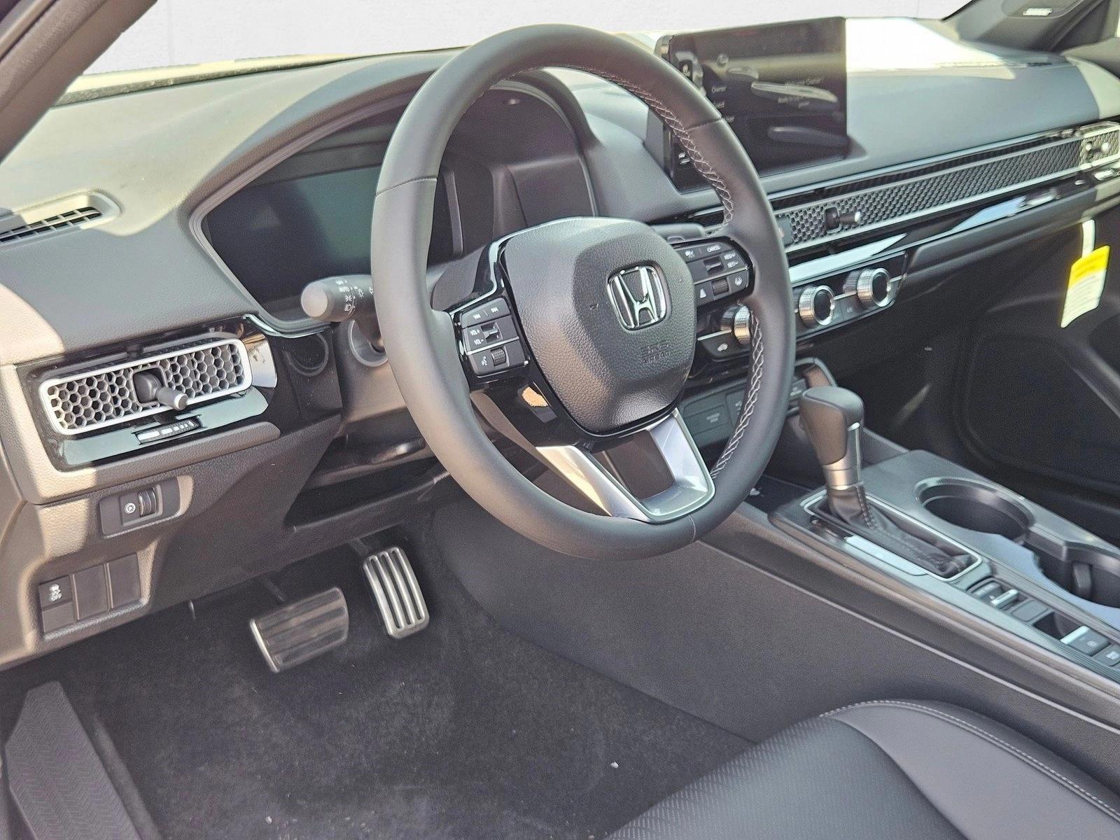 2025 Honda Civic Hybrid Sport Touring photo 3