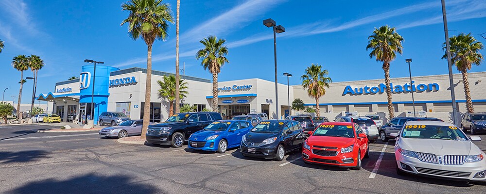 Exterior view of AutoNation Honda Tucson Auto Mall serving Casas Adobes