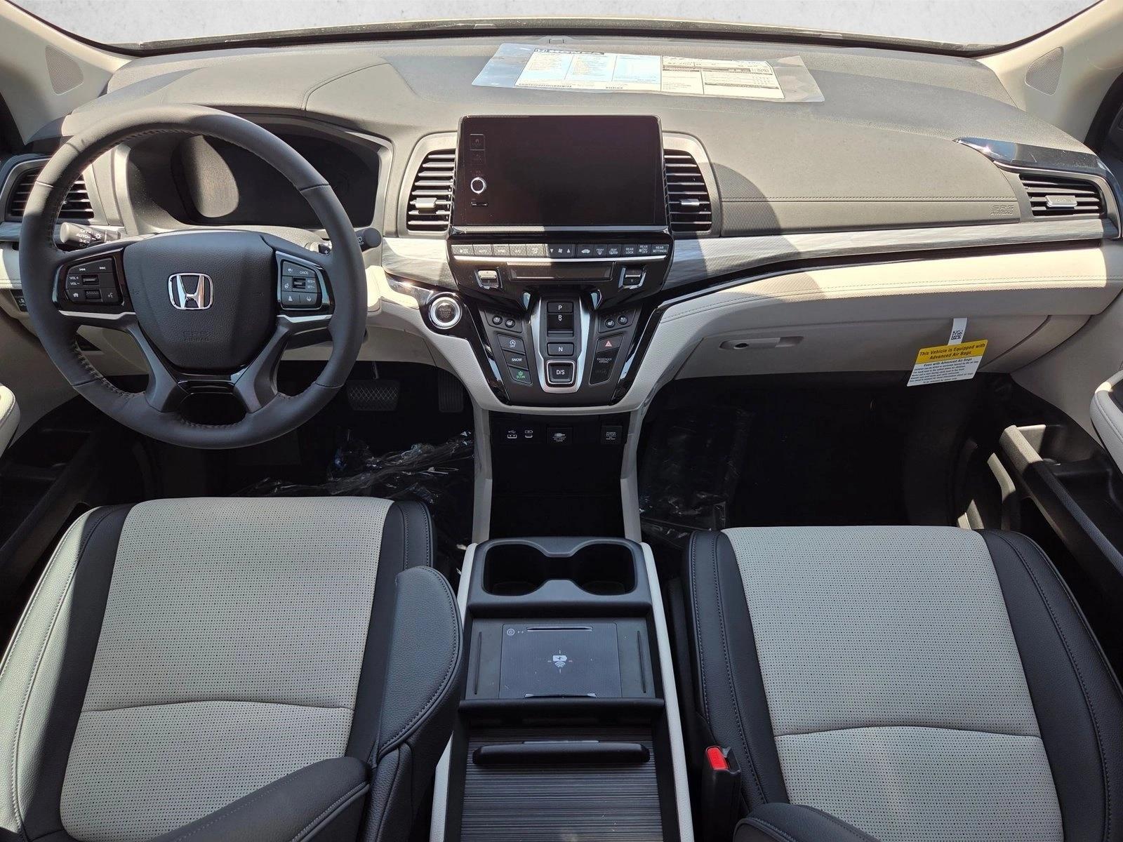 2026 Honda Odyssey Elite - Photo 16