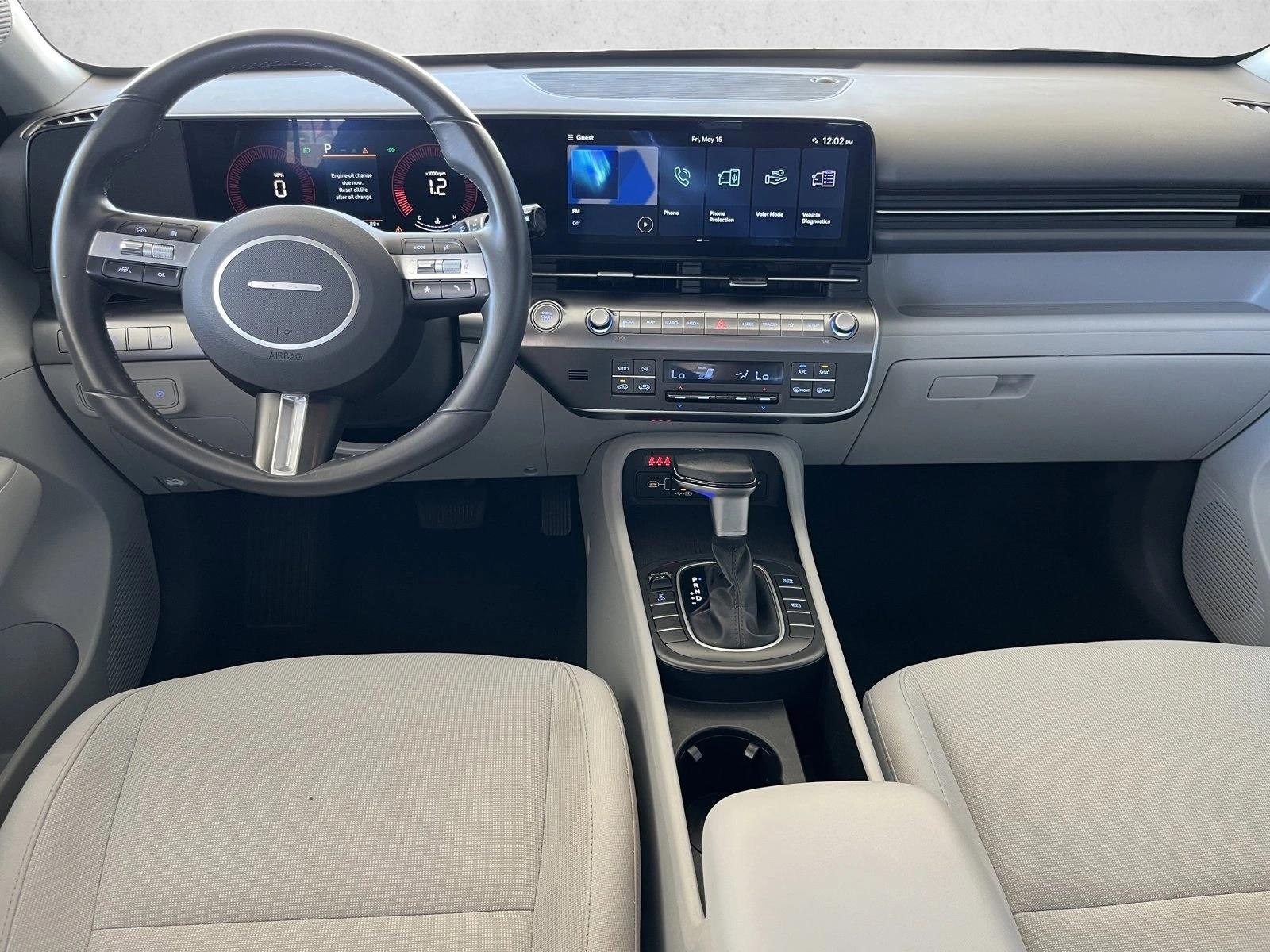 2025 Hyundai Kona SEL - Photo 11