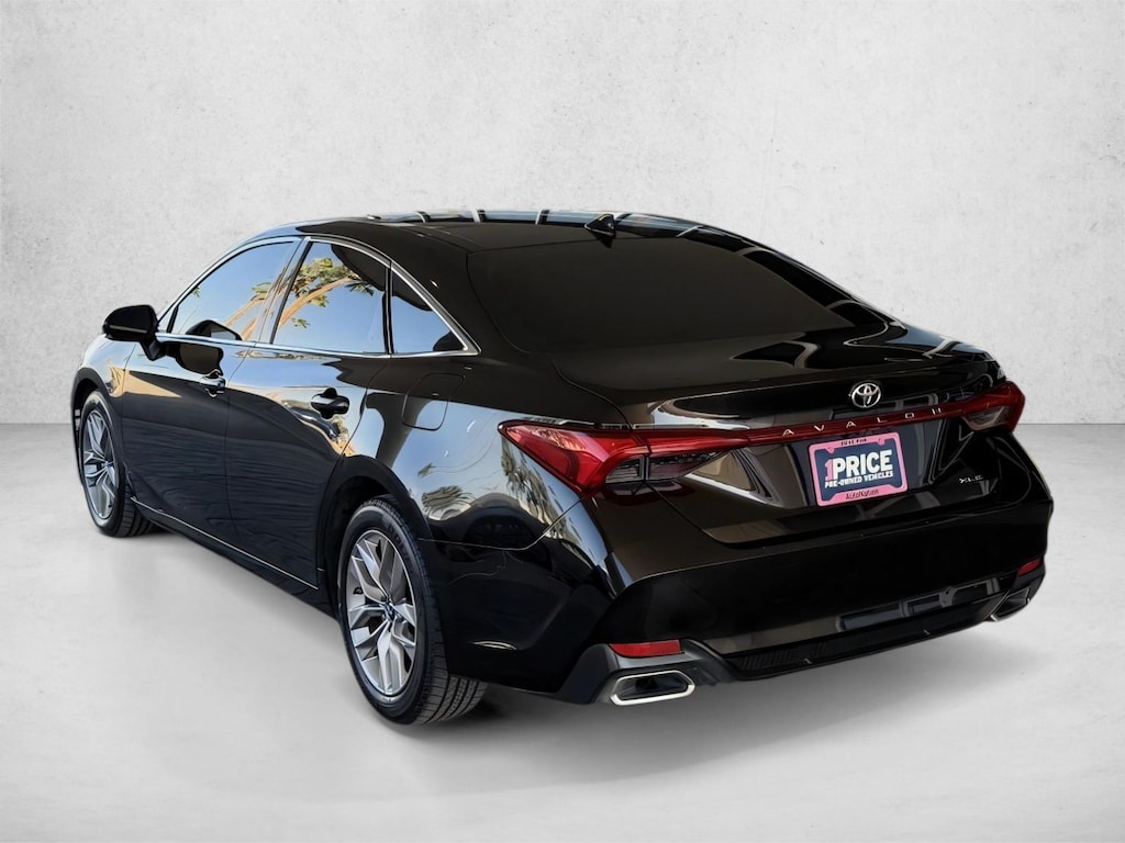 Used 2019 Toyota Avalon XLE Sedan