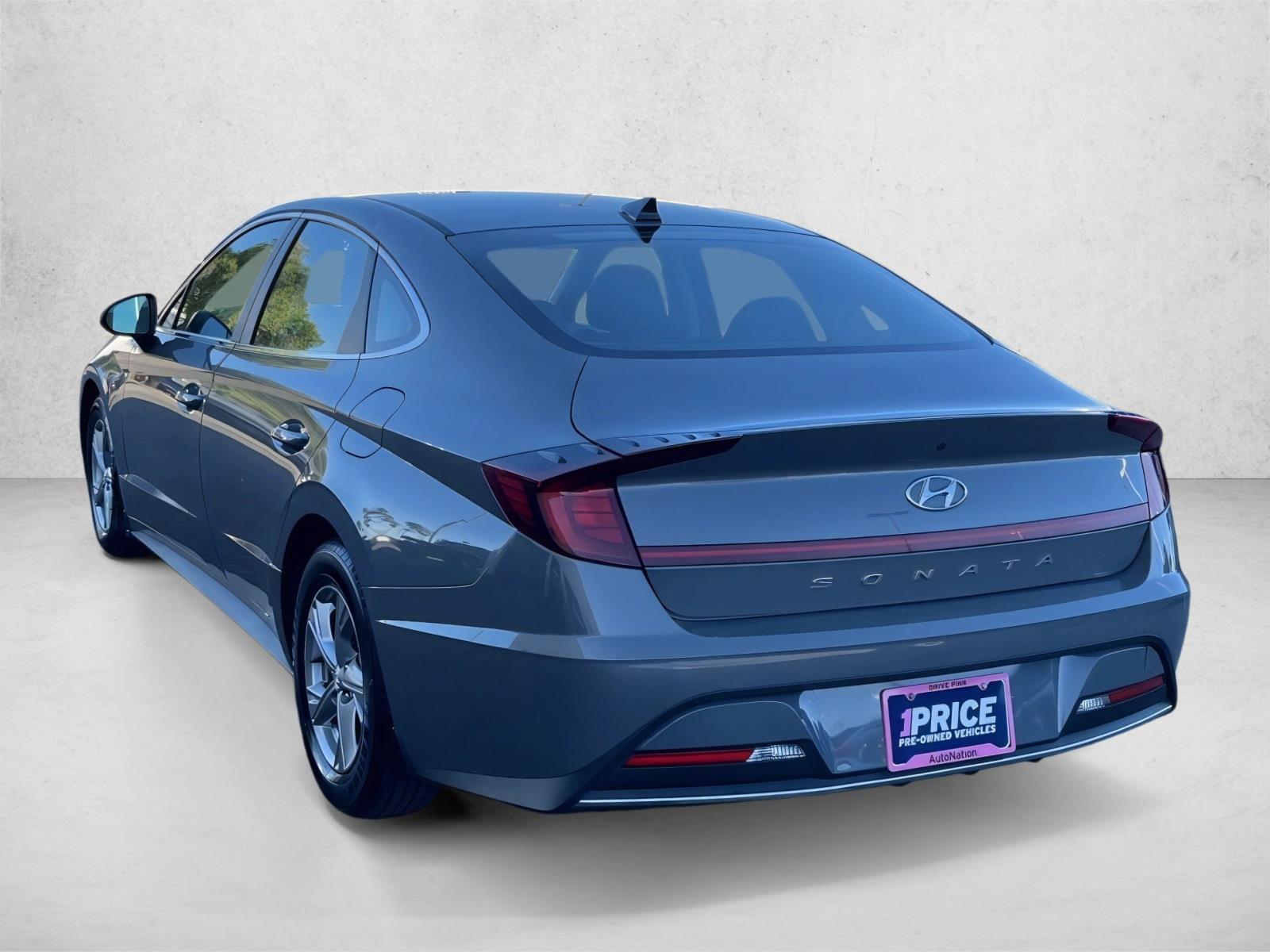 2023 Hyundai Sonata SE photo 3
