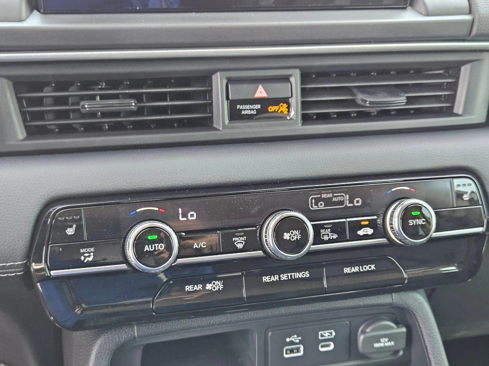 2025 Honda Pilot EX-L - Photo 13