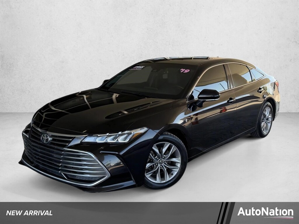 Used 2019 Toyota Avalon XLE Sedan