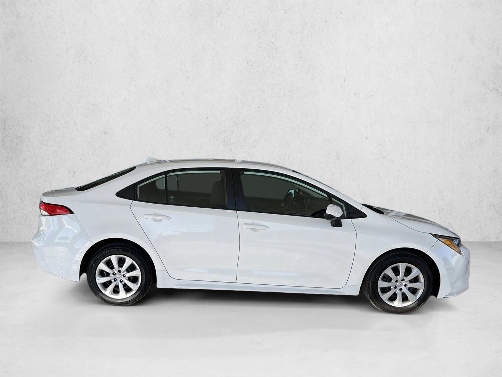 2023 Toyota Corolla LE photo 4