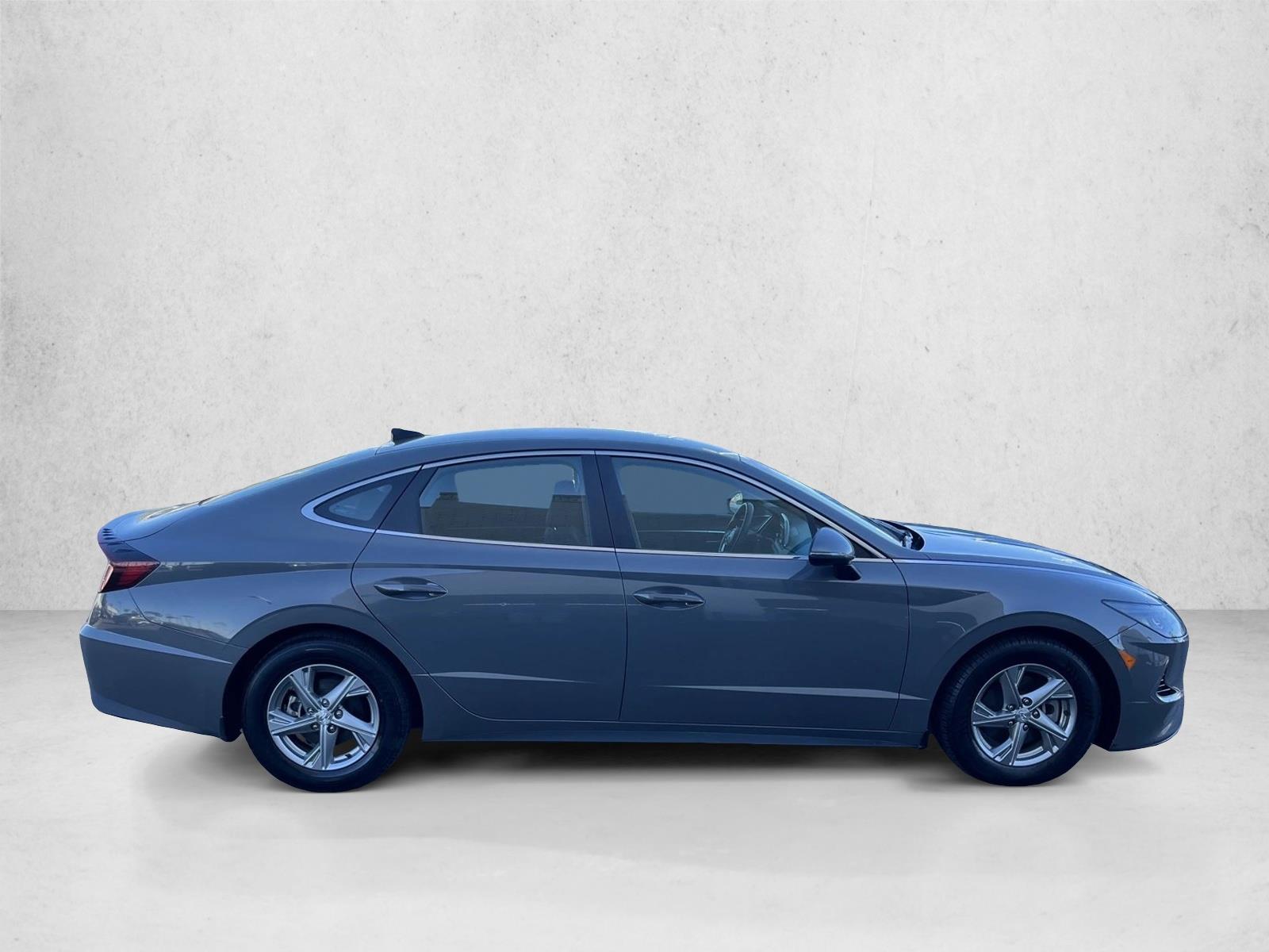 2023 Hyundai Sonata SE photo 4