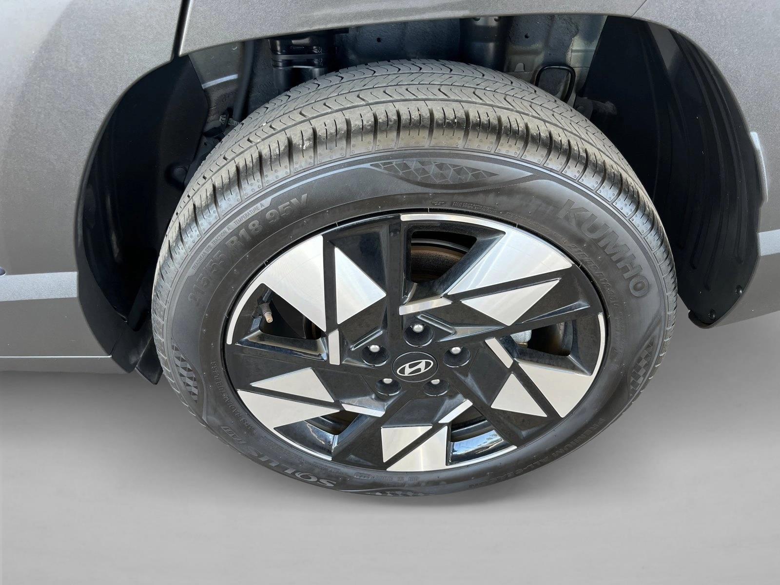 2025 Hyundai Kona SEL - Photo 24