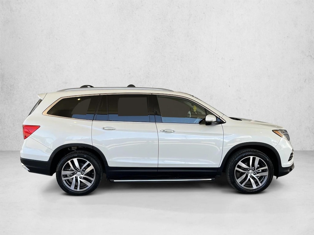 Used 2017 Honda Pilot Elite AWD SUV